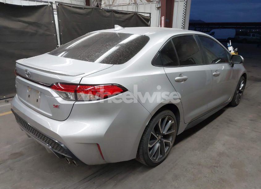 Photo 4 of 2020 Toyota Corolla SE (VIN JTDS4RCE6LJ051543)