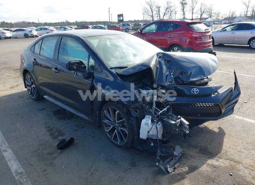 2020 Toyota Corolla SE/NIGHT SHADE (VIN JTDS4RCE8LJ038695) main photo