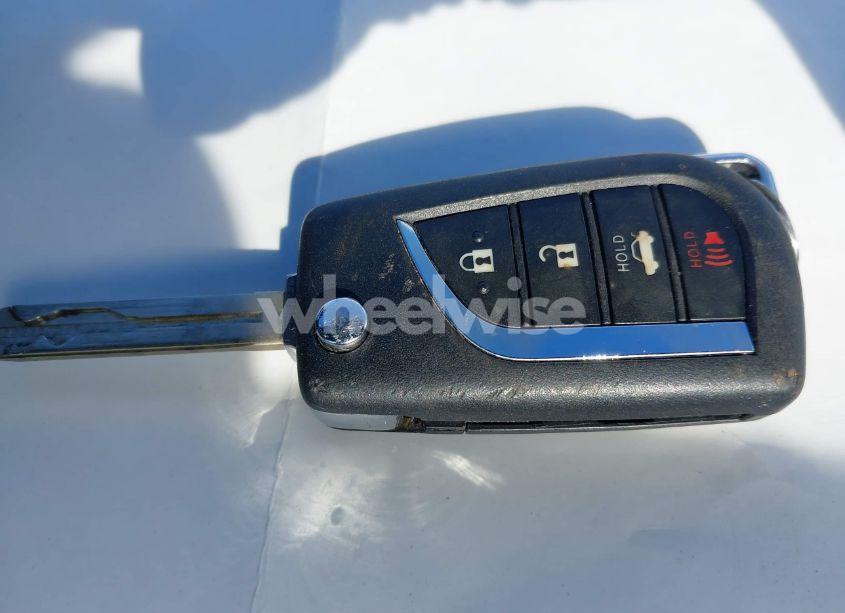 Photo 11 of 2020 Toyota Corolla SE/NIGHT SHADE (VIN JTDS4RCE8LJ038695)