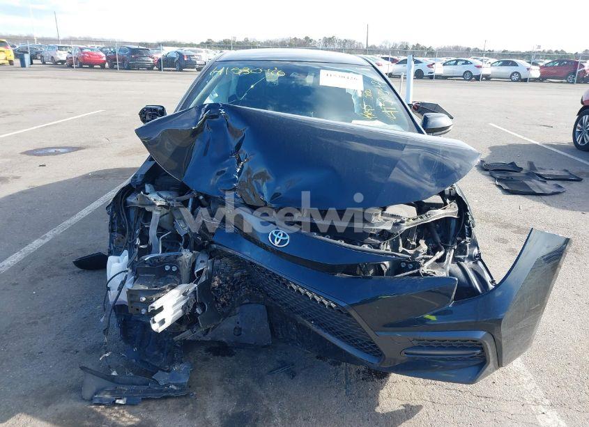 Photo 13 of 2020 Toyota Corolla SE/NIGHT SHADE (VIN JTDS4RCE8LJ038695)