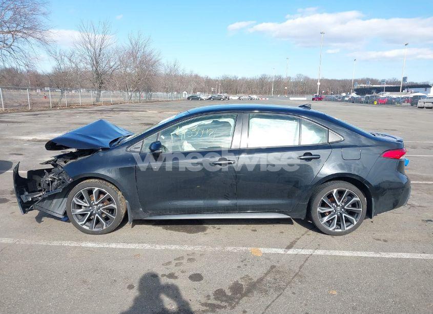 Photo 15 of 2020 Toyota Corolla SE/NIGHT SHADE (VIN JTDS4RCE8LJ038695)