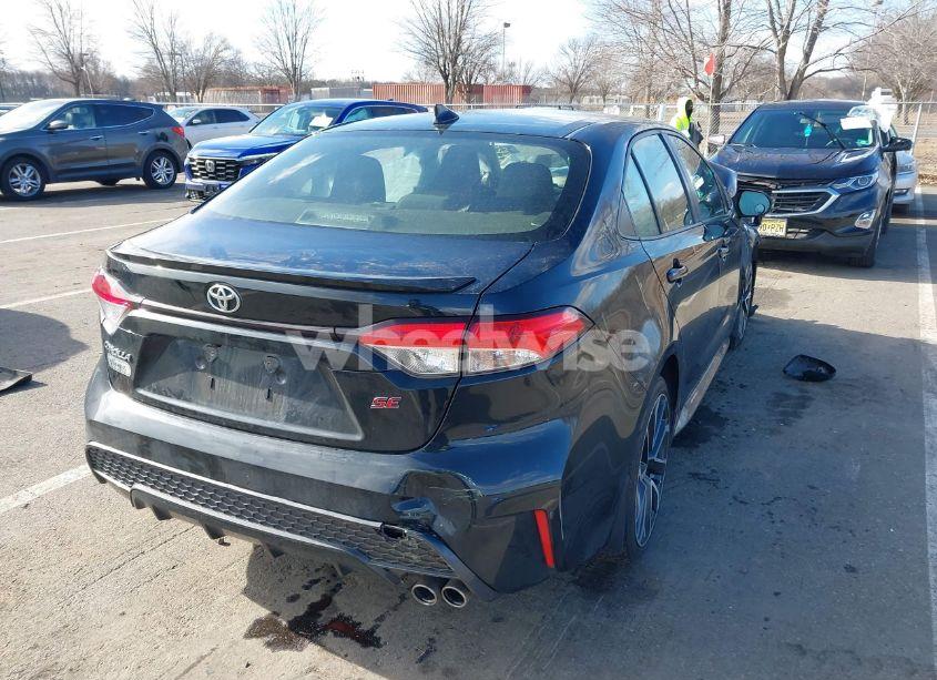 Photo 4 of 2020 Toyota Corolla SE/NIGHT SHADE (VIN JTDS4RCE8LJ038695)