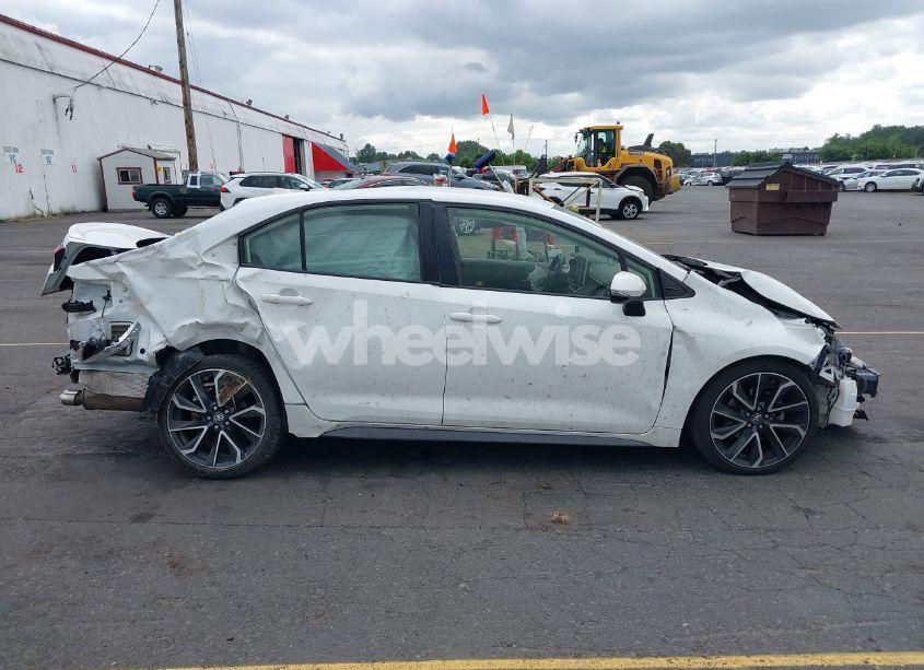 Photo 13 of 2020 Toyota Corolla SE (VIN JTDS4RCE9LJ030427)