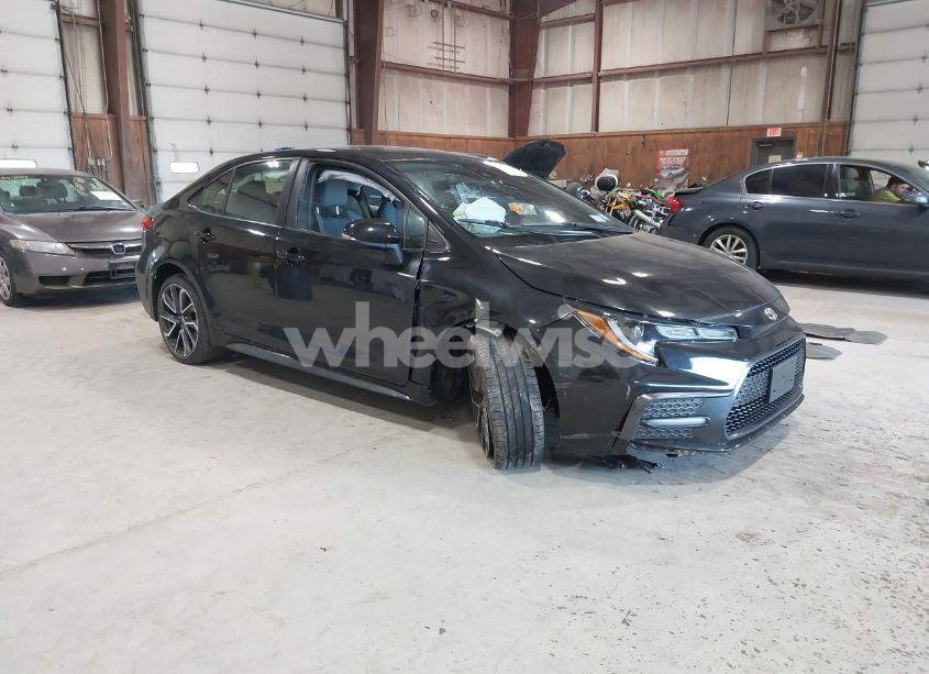 2020 Toyota Corolla SE (VIN JTDS4RCEXLJ023146) main photo