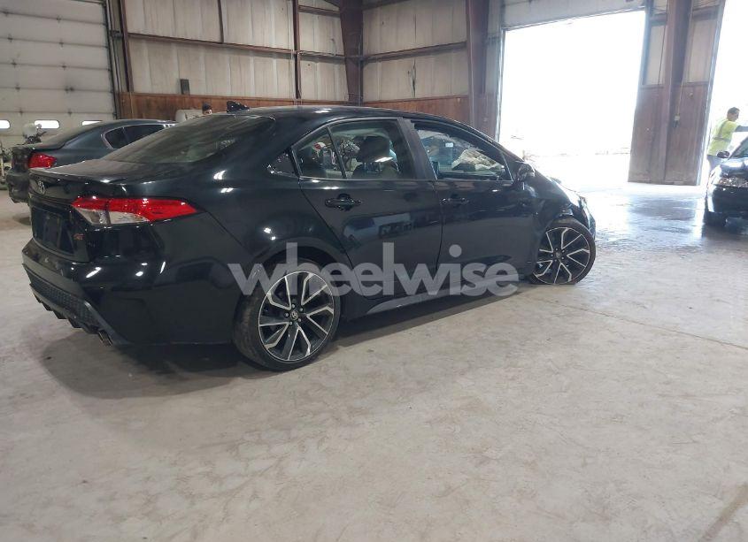 Photo 4 of 2020 Toyota Corolla SE (VIN JTDS4RCEXLJ023146)