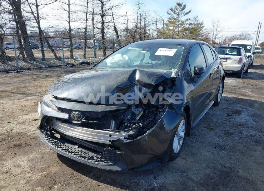 Photo 6 of 2021 Toyota Corolla LE (VIN JTDVPMAE1MJ138729)