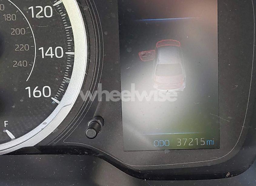 Photo 7 of 2021 Toyota Corolla LE (VIN JTDVPMAE1MJ138729)