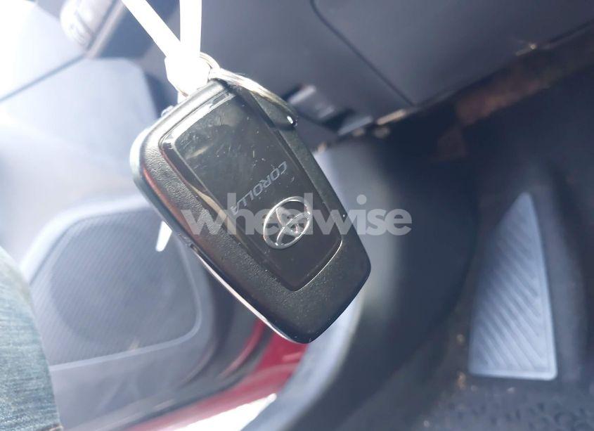 Photo 11 of 2022 Toyota Corolla LE (VIN JTDVPMAE2NJ210717)