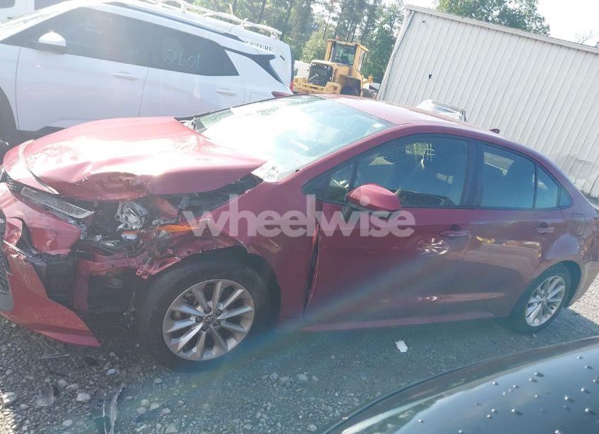 Photo 14 of 2022 Toyota Corolla LE (VIN JTDVPMAE2NJ210717)