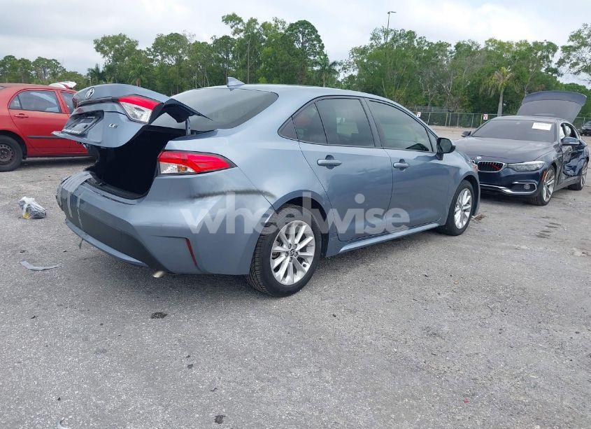 Photo 4 of 2021 Toyota Corolla LE (VIN JTDVPMAE6MJ145983)