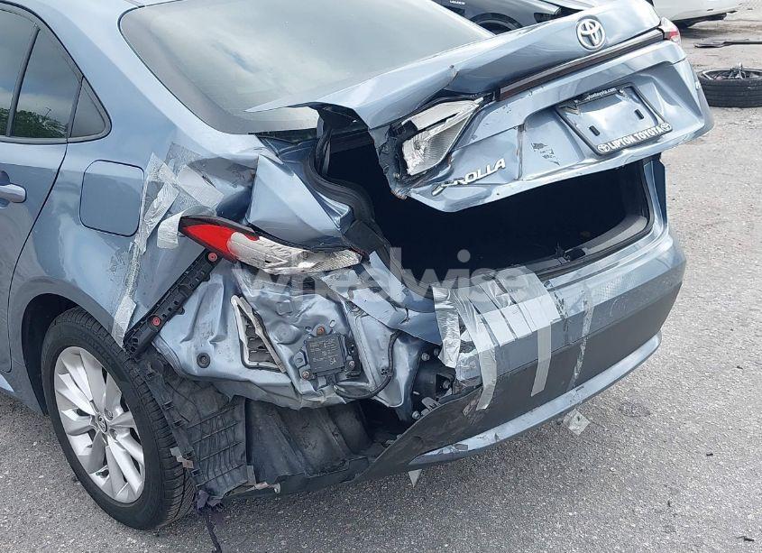 Photo 6 of 2021 Toyota Corolla LE (VIN JTDVPMAE6MJ145983)