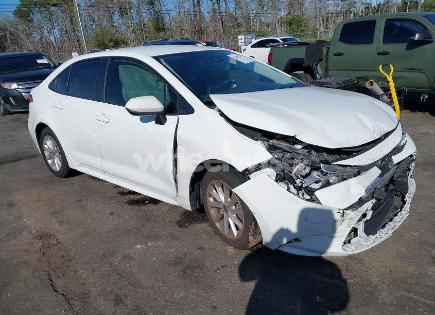 2022 Toyota Corolla LE (VIN JTDVPMAE9NJ192507) main photo