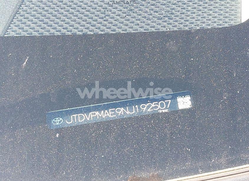 Photo 9 of 2022 Toyota Corolla LE (VIN JTDVPMAE9NJ192507)