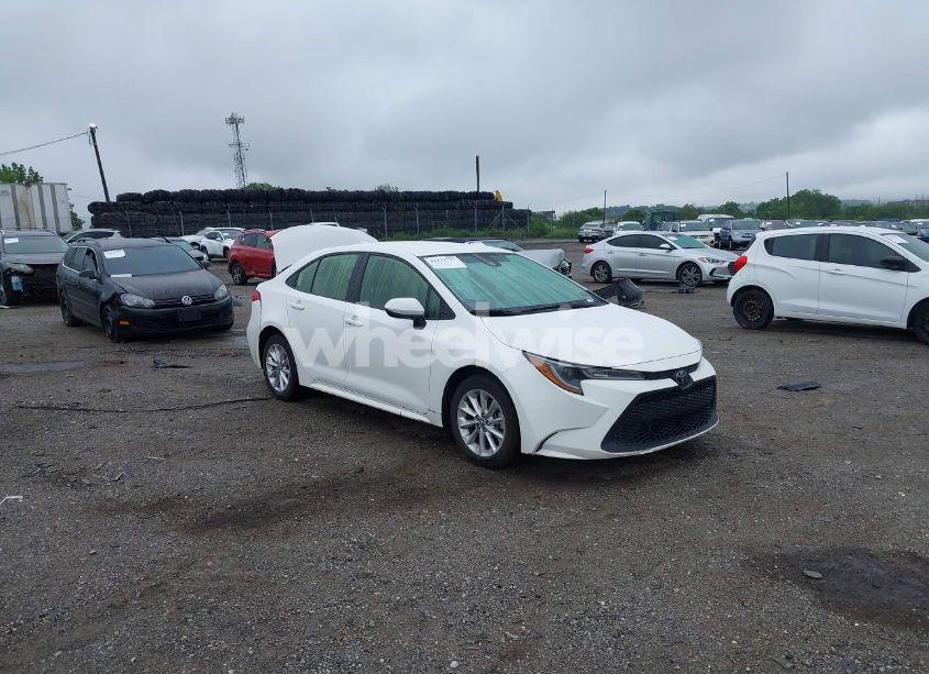 2020 Toyota Corolla LE (VIN JTDVPRAE7LJ075289) main photo