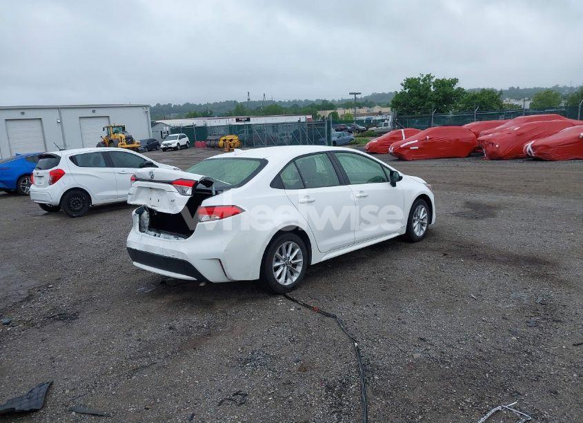 Photo 4 of 2020 Toyota Corolla LE (VIN JTDVPRAE7LJ075289)