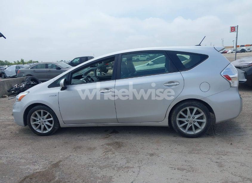 Photo 13 of 2012 Toyota Prius V FIVE (VIN JTDZN3EU0C3108112)