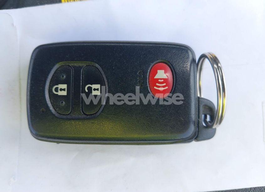 Photo 11 of 2012 Toyota Prius V THREE (VIN JTDZN3EU0C3179651)