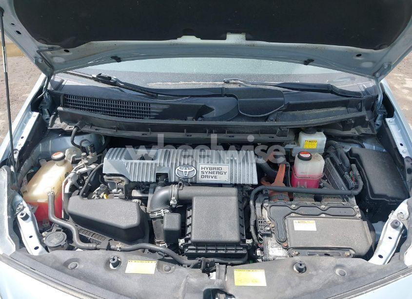 Photo 10 of 2014 Toyota Prius V TWO (VIN JTDZN3EU0E3362289)