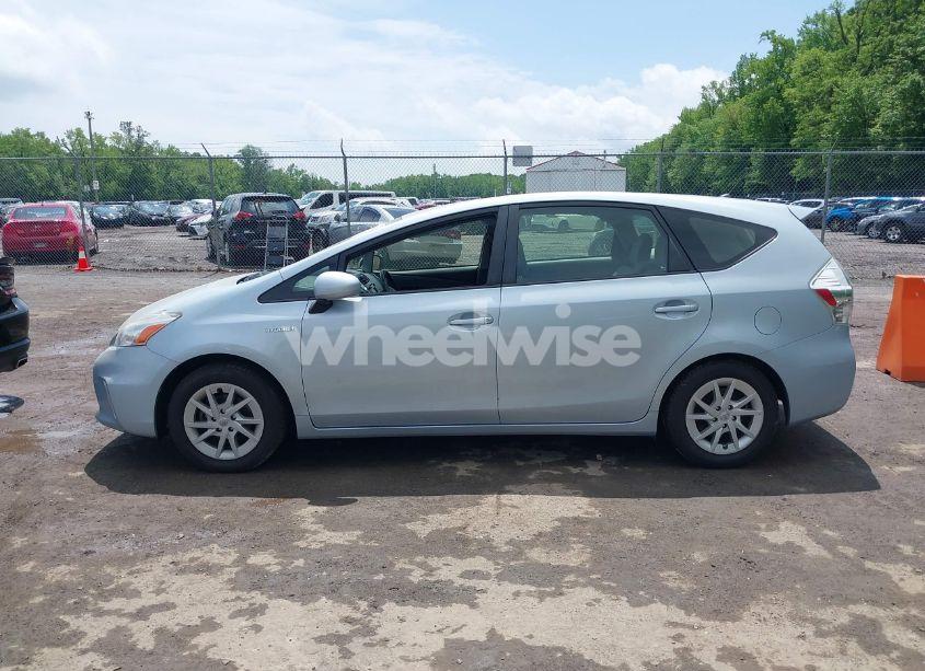 Photo 14 of 2014 Toyota Prius V TWO (VIN JTDZN3EU0E3362289)