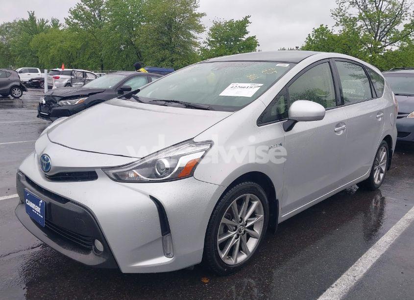 Photo 2 of 2015 Toyota Prius V FIVE (VIN JTDZN3EU0FJ015719)