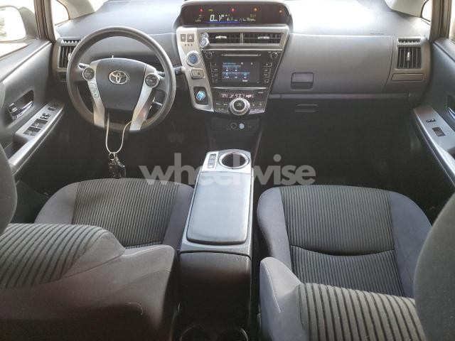 Photo 10 of 2016 TOYOTA PRIUS V (VIN JTDZN3EU0GJ050505)