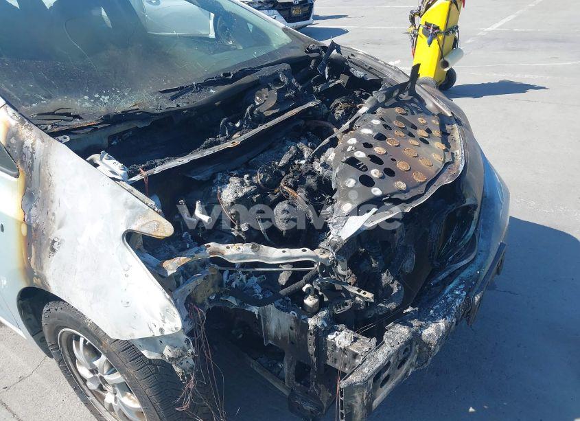 Photo 6 of 2012 Toyota Prius V THREE (VIN JTDZN3EU1C3031007)