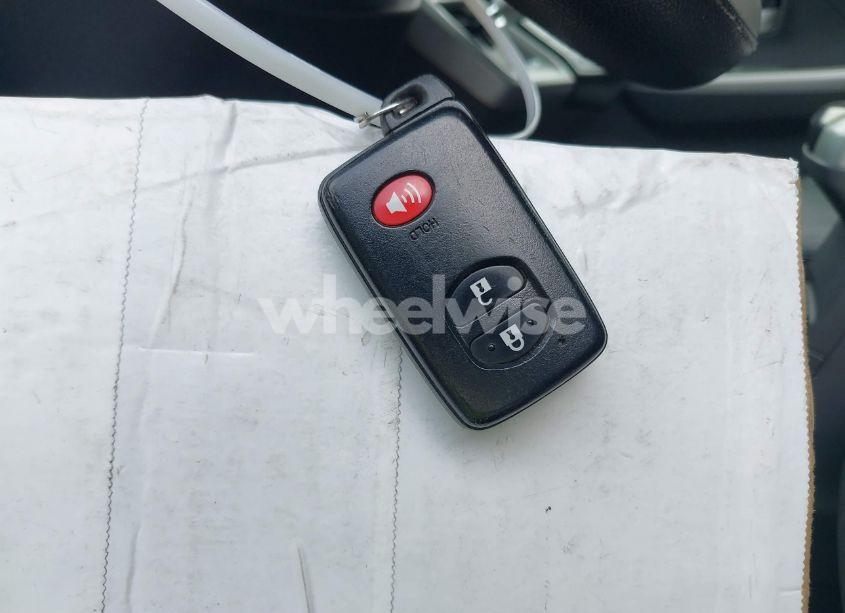 Photo 11 of 2012 Toyota Prius V FIVE (VIN JTDZN3EU1C3044193)