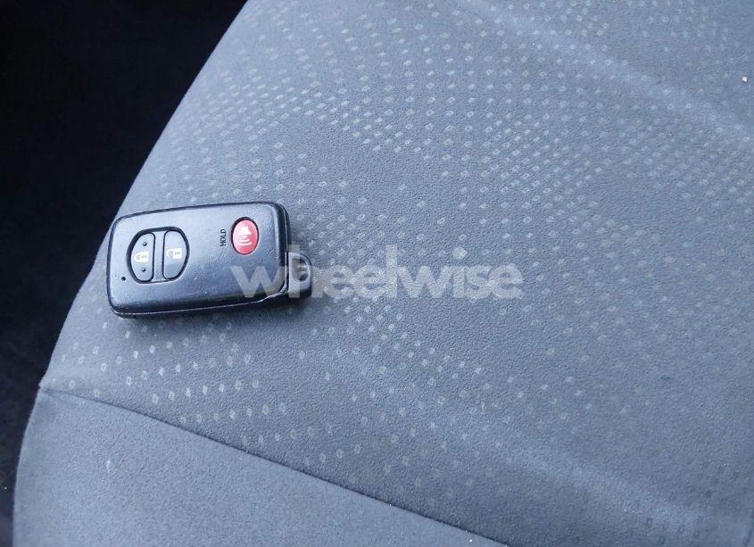 Photo 11 of 2012 Toyota Prius V THREE (VIN JTDZN3EU1C3148702)