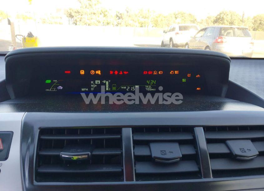 Photo 7 of 2012 Toyota Prius V THREE (VIN JTDZN3EU1C3148702)