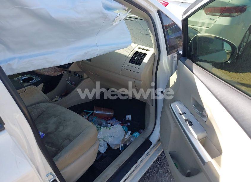 Photo 5 of 2014 Toyota Prius V THREE (VIN JTDZN3EU1E3334484)