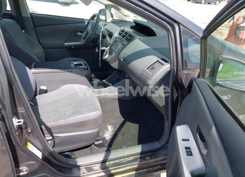 Photo 5 of 2014 Toyota Prius V FIVE/THREE/TWO (VIN JTDZN3EU1EJ002122)