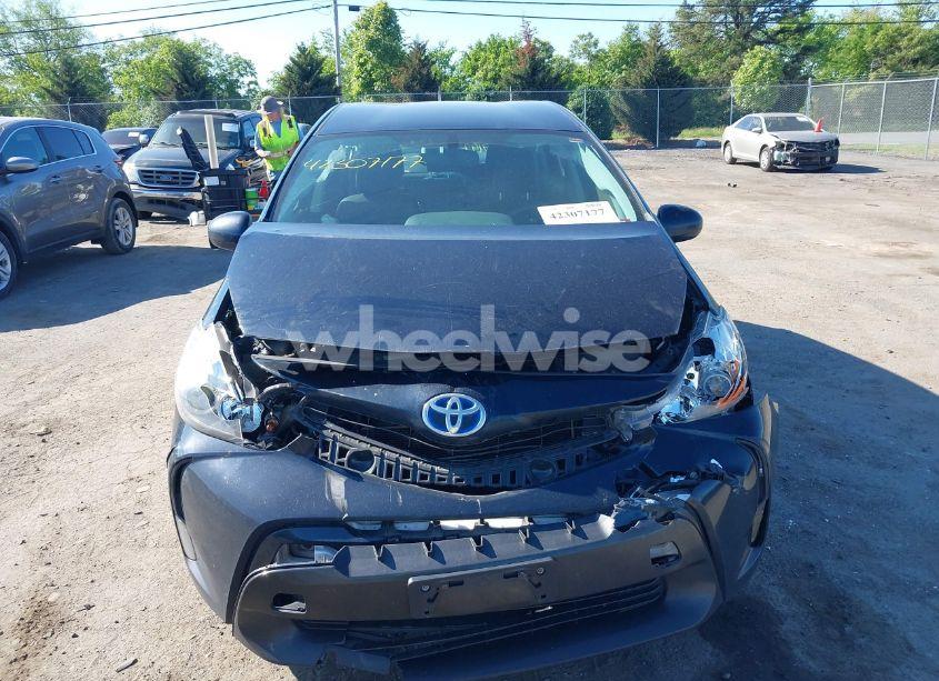 Photo 12 of 2017 Toyota Prius V FOUR (VIN JTDZN3EU2HJ065380)