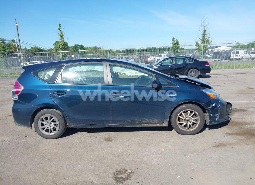Photo 13 of 2017 Toyota Prius V FOUR (VIN JTDZN3EU2HJ065380)