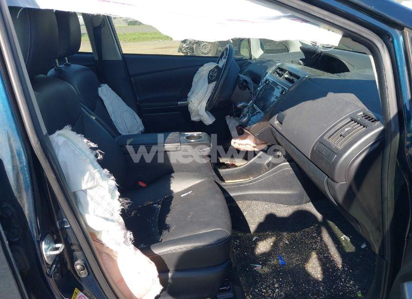 Photo 5 of 2017 Toyota Prius V FOUR (VIN JTDZN3EU2HJ065380)