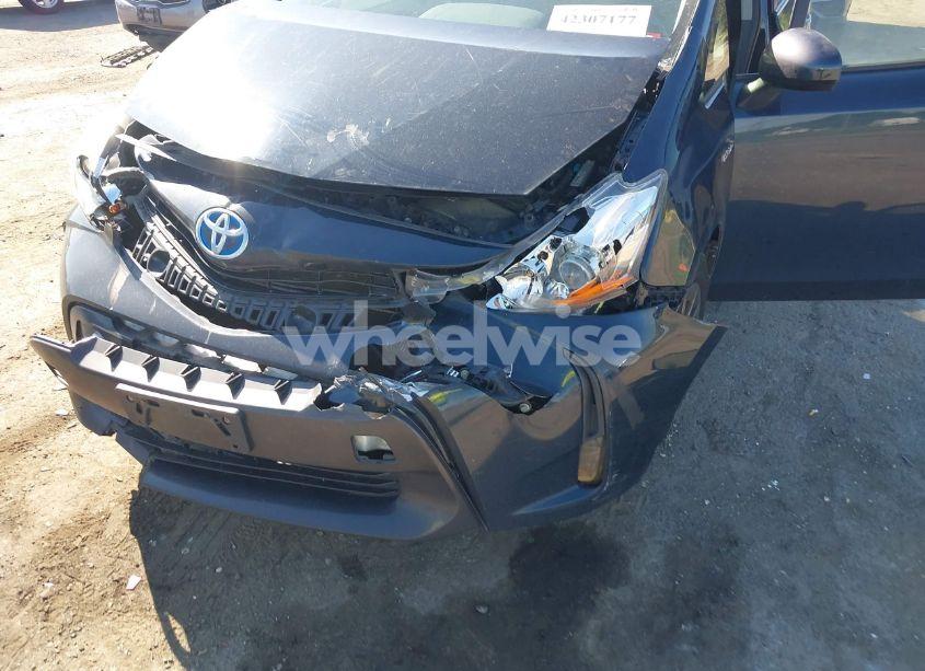 Photo 6 of 2017 Toyota Prius V FOUR (VIN JTDZN3EU2HJ065380)