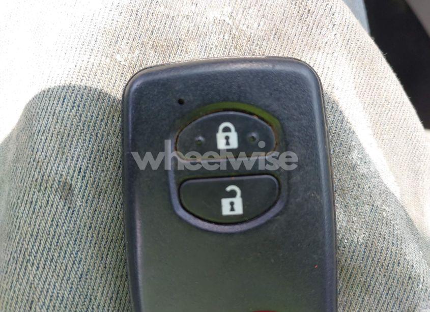 Photo 11 of 2012 Toyota Prius V FIVE (VIN JTDZN3EU3C3032952)