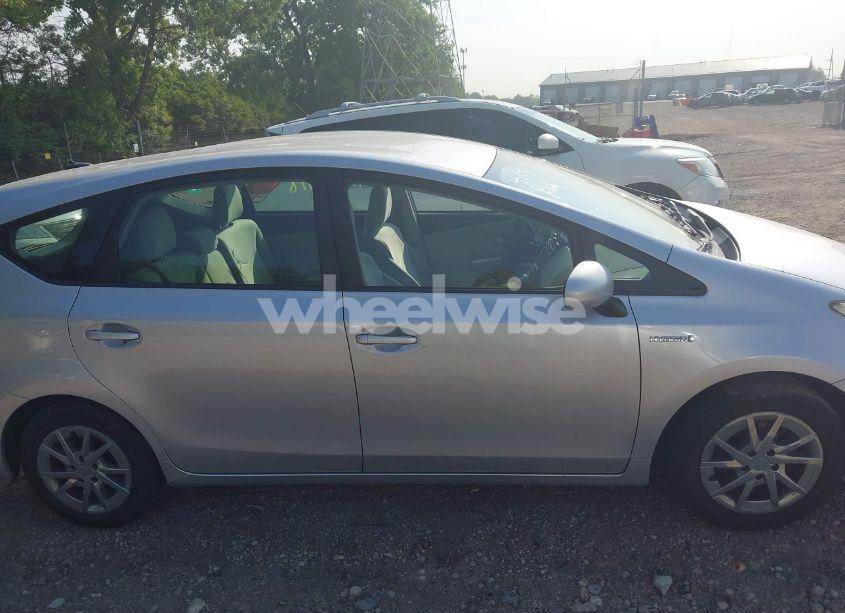 Photo 13 of 2012 Toyota Prius V THREE (VIN JTDZN3EU3C3042560)