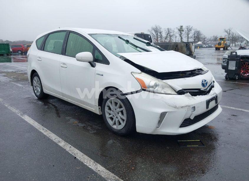 2012 Toyota Prius V THREE (VIN JTDZN3EU3C3078152) main photo