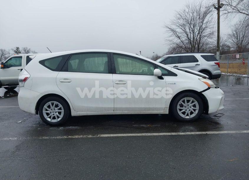 Photo 13 of 2012 Toyota Prius V THREE (VIN JTDZN3EU3C3078152)