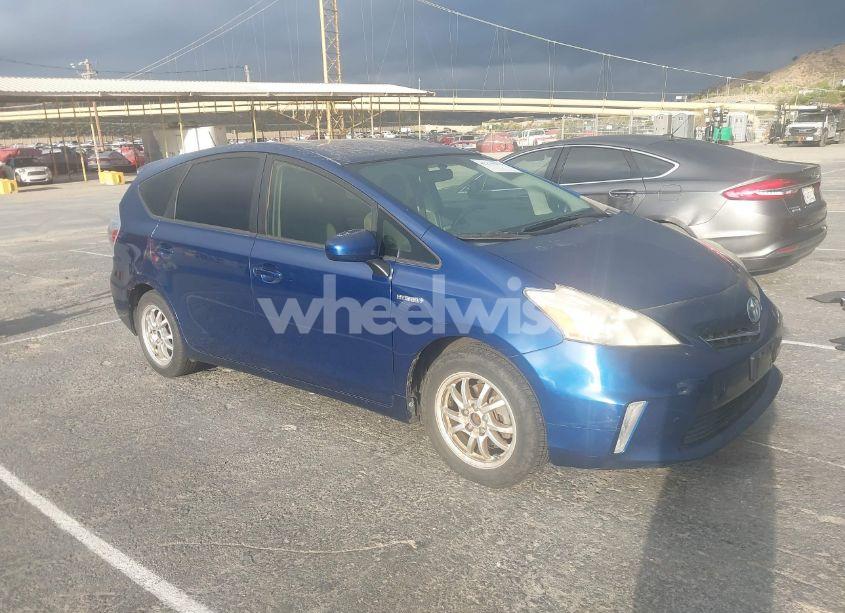 2012 Toyota Prius V TWO (VIN JTDZN3EU3C3184066) main photo