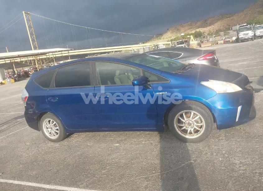 Photo 13 of 2012 Toyota Prius V TWO (VIN JTDZN3EU3C3184066)