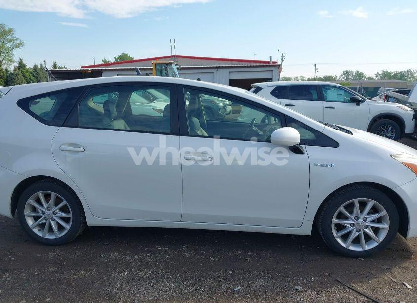 Photo 13 of 2013 Toyota Prius V FIVE (VIN JTDZN3EU3D3262332)