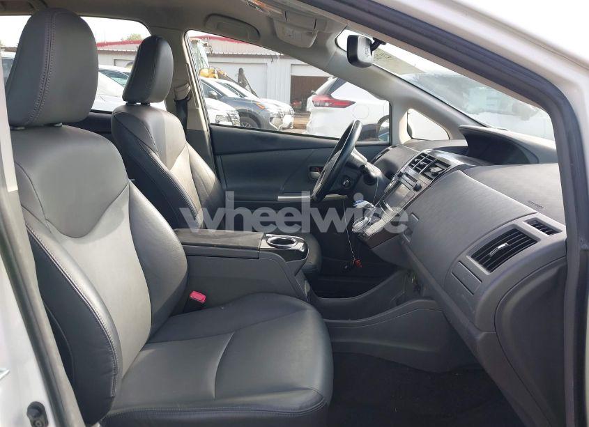Photo 5 of 2013 Toyota Prius V FIVE (VIN JTDZN3EU3D3262332)