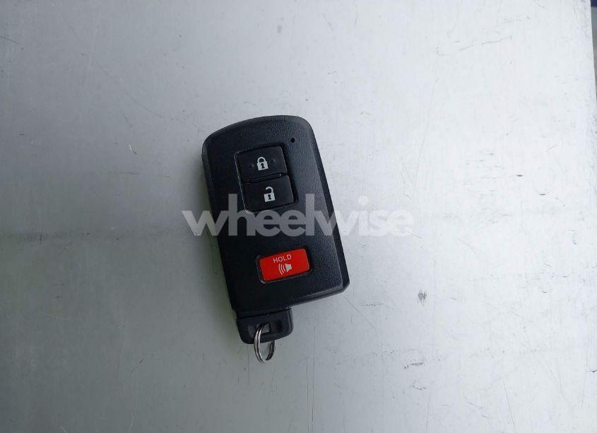 Photo 11 of 2017 Toyota Prius V FOUR (VIN JTDZN3EU3HJ058034)