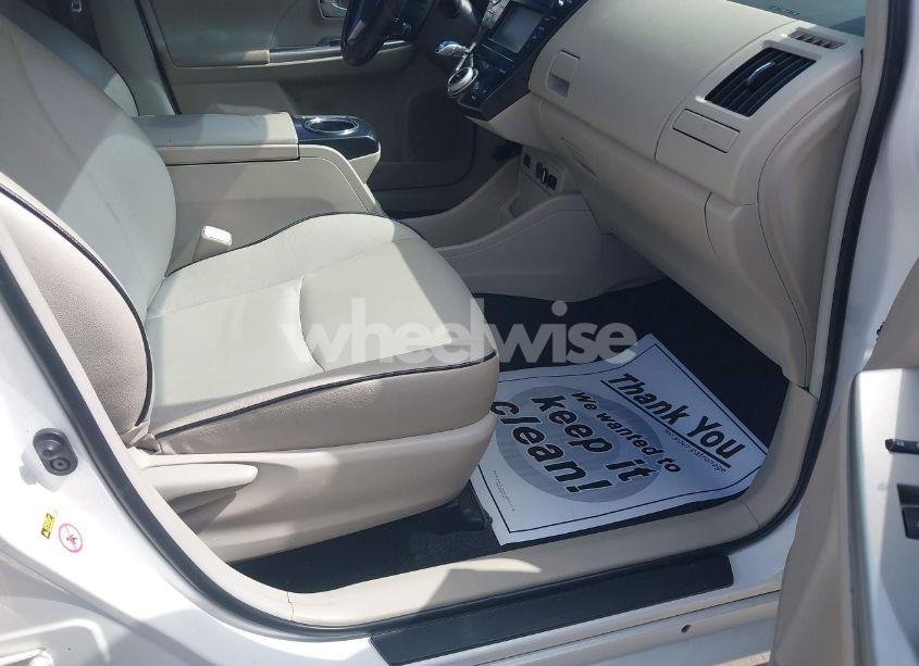 Photo 5 of 2012 Toyota Prius V THREE (VIN JTDZN3EU4C3034239)