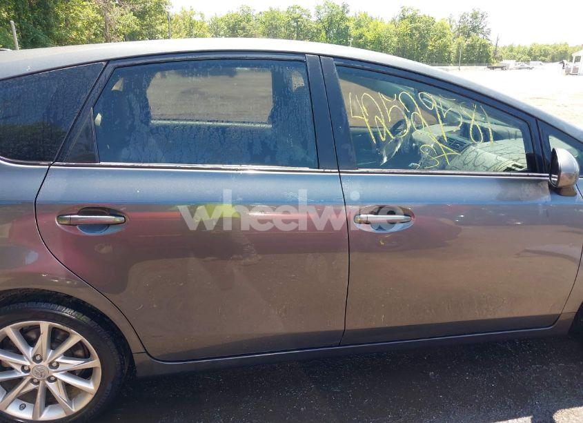 Photo 13 of 2012 Toyota Prius V FIVE (VIN JTDZN3EU4C3077074)