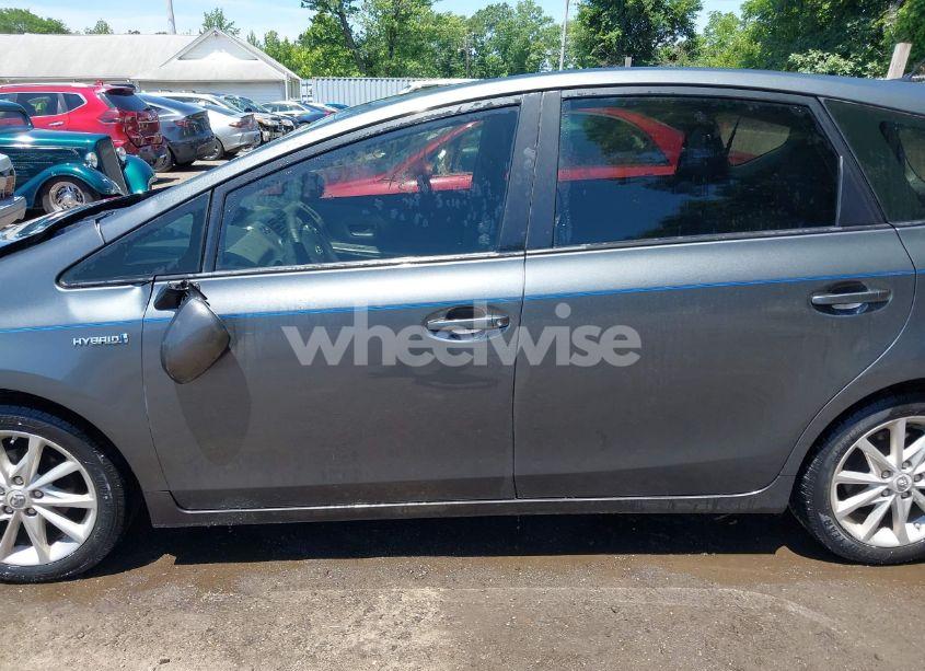 Photo 14 of 2012 Toyota Prius V FIVE (VIN JTDZN3EU4C3077074)