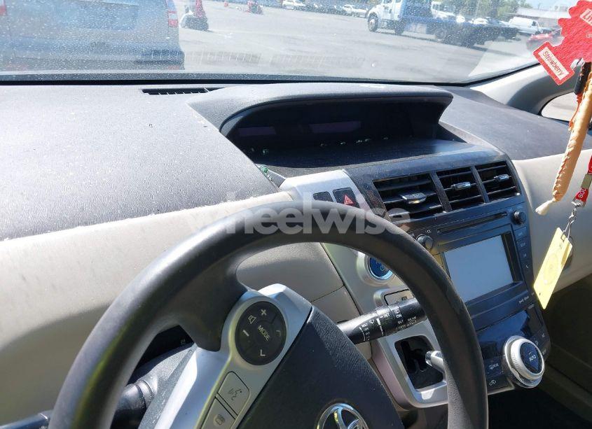 Photo 15 of 2012 Toyota Prius V THREE (VIN JTDZN3EU4C3182651)