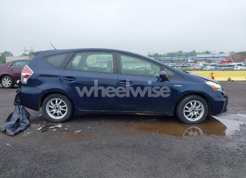 Photo 13 of 2012 Toyota Prius V TWO (VIN JTDZN3EU4C3186165)