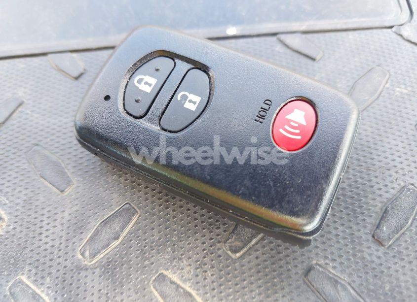 Photo 11 of 2012 Toyota Prius V THREE (VIN JTDZN3EU5C3092702)